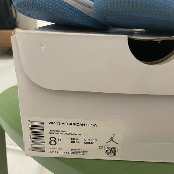 Air Jordan 1 Low UNC wmns - Picture 4 of 4